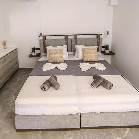 Отель Giabeos Skiathos