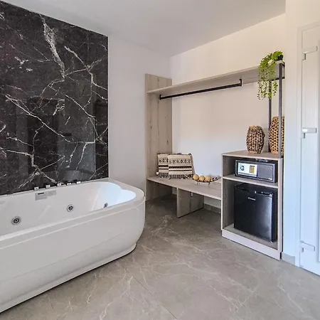 Giabeos Skiathos Hotel Troulos