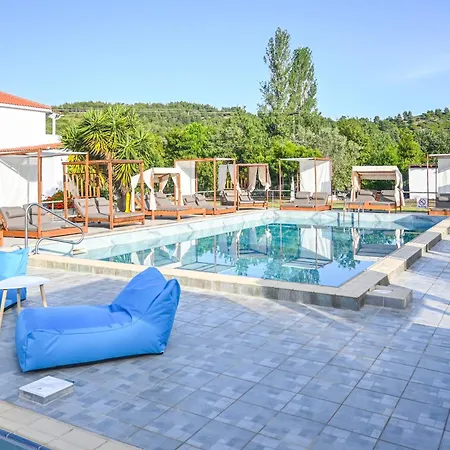 Giabeos Skiathos * Troulos