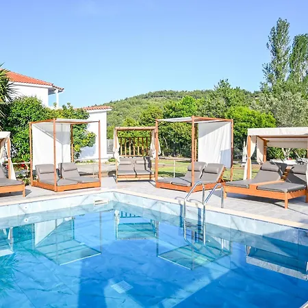 Giabeos Skiathos Otel *