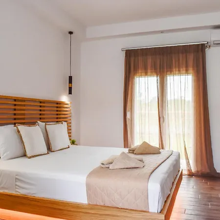 Giabeos Skiathos Otel *